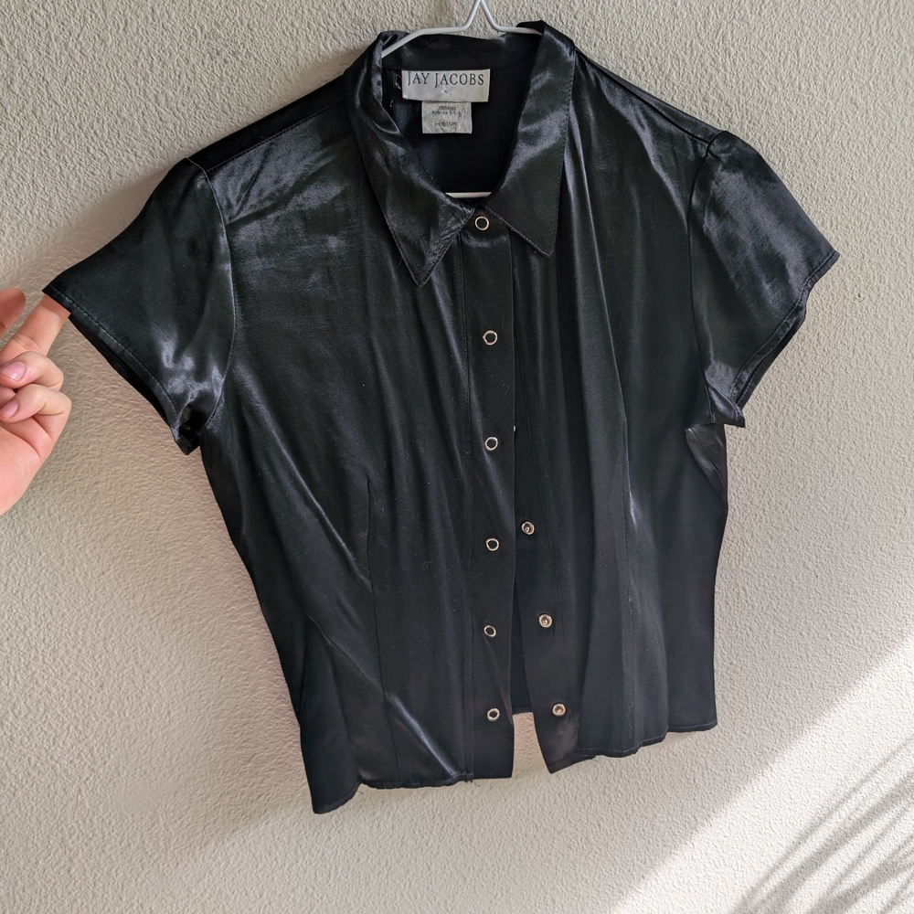 Black Short Sleeve Button-Up Shirt